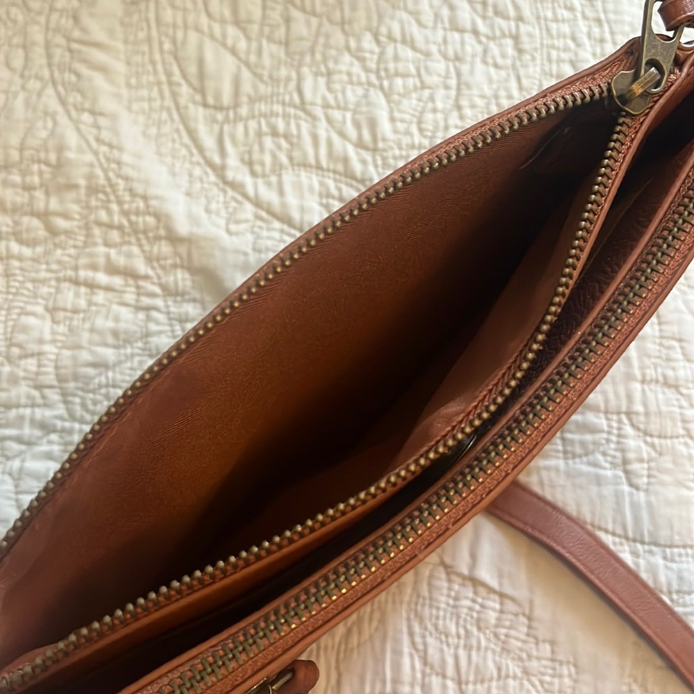 Universal Thread Crossbody - image 5